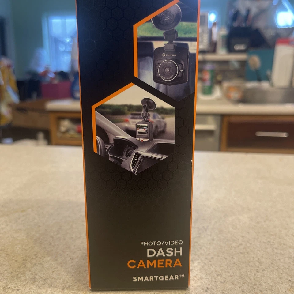 Smart Gear 4G Photo/Video Dash Cam with Auto Motion Detect 2 Function wide angle - Image 2 of 4