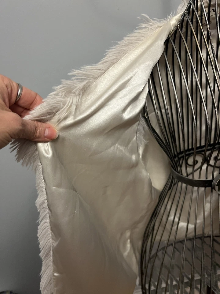 Double Zero Ladies Size Large Faux Fur Lined Open Vest Beige - Imagem 3 de 4