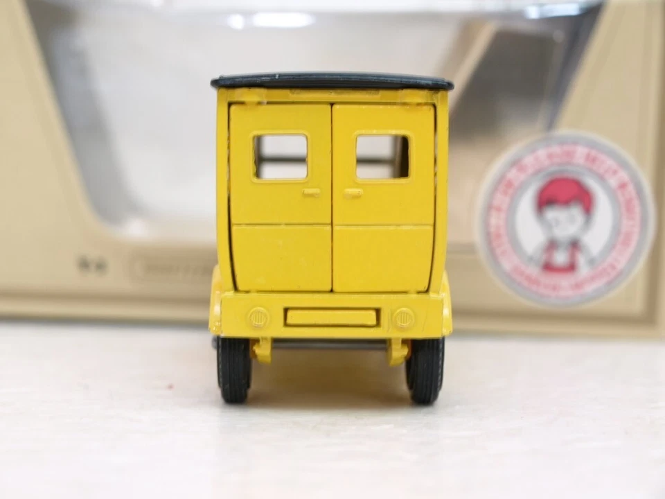 Matchbox Yesteryear Y5 Talbot,Mencap,Variety Club Sunshine Coach ,code 2 model. - Image 4 of 4