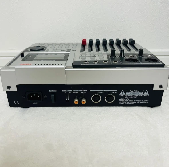 Fostex VF-80EX Digital Multi-Track Recorder 8 Tracks, Powered verygood condition - Image 2 of 4