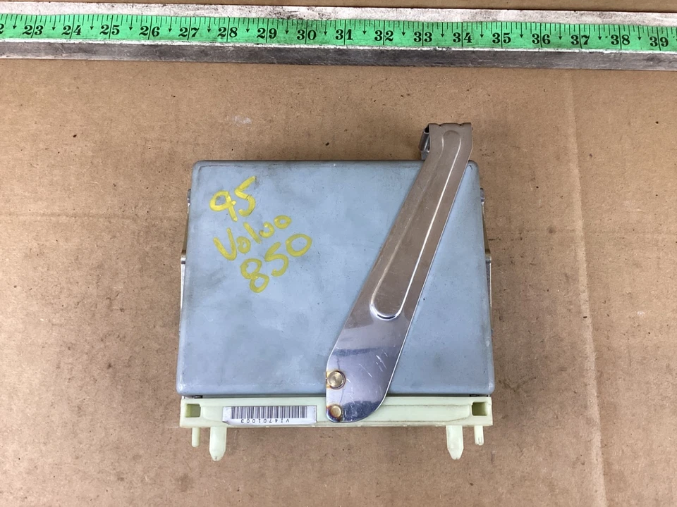 1994 - 1995 Volvo 850 Transmission Computer Control Module TCM P3545864 - Image 4 of 4