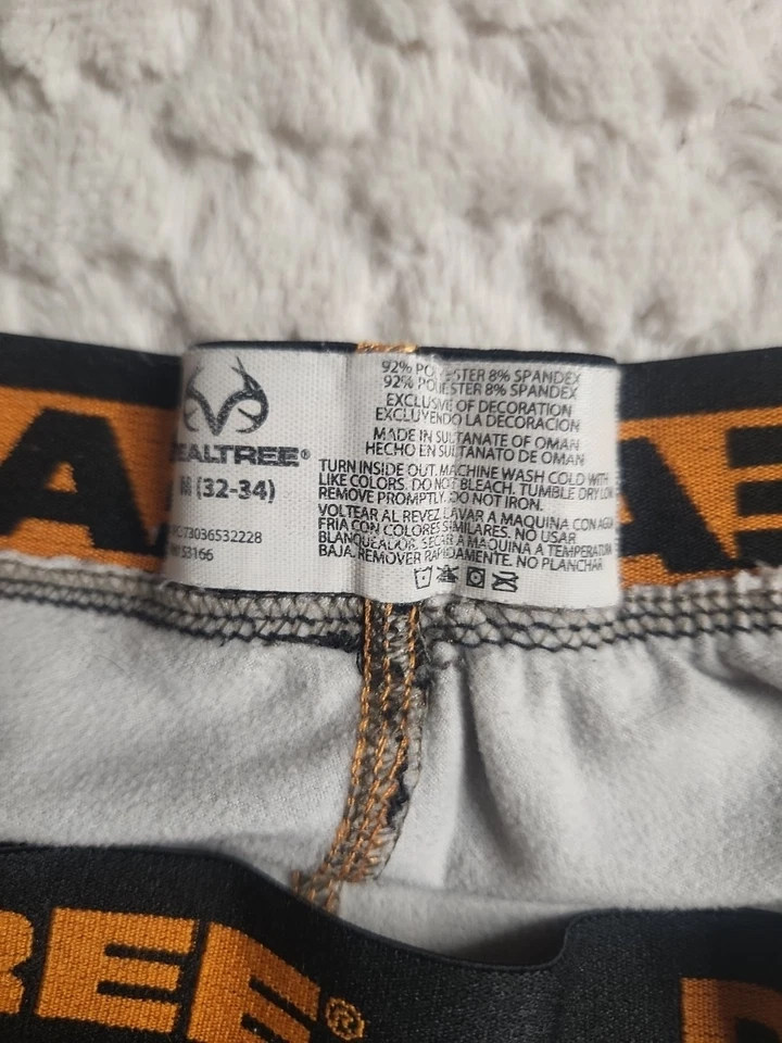 Official Realtree Men's Brown Camo Hunting Compression Pants Size Medium - Image 3 of 3