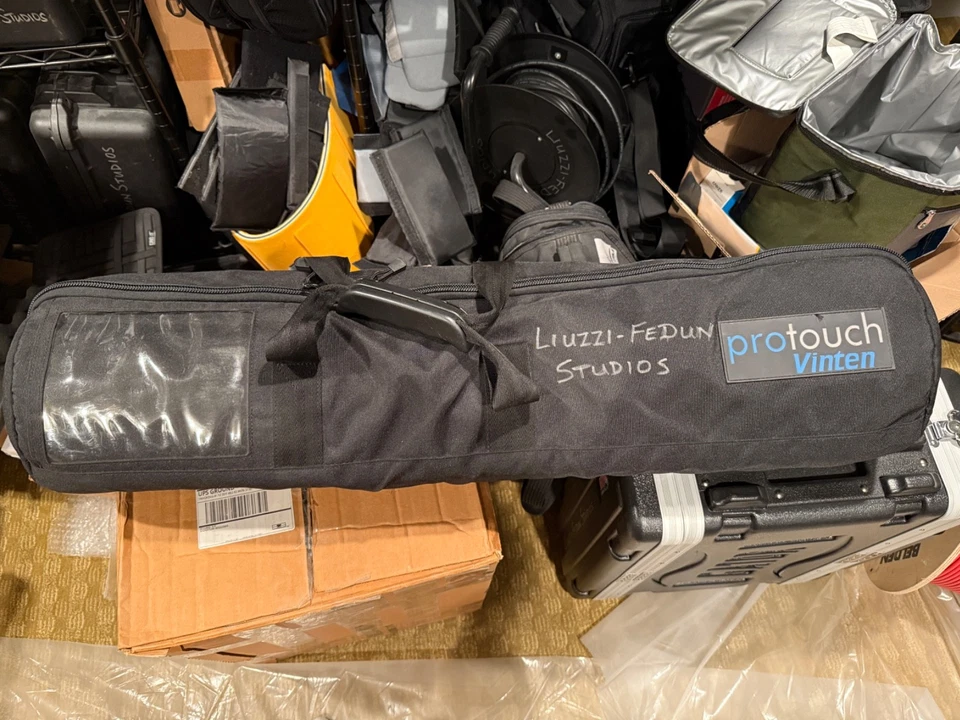 Vinten Vision Blue Head Plus Legs - TRIPOD - Image 4 of 4