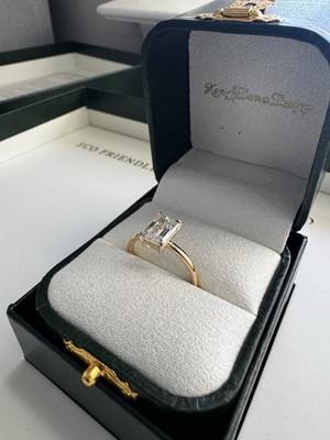 Ring 2,11 kt Smaragdschliff Lab Created E VVS2 IGI Ken & Dana Design 14 K Gold Größe 8