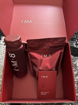 IM8 Daily Ultimate/Hydration Açaí/Mixed Berry 30-Day, IM8 Bottle, Motivate Cards