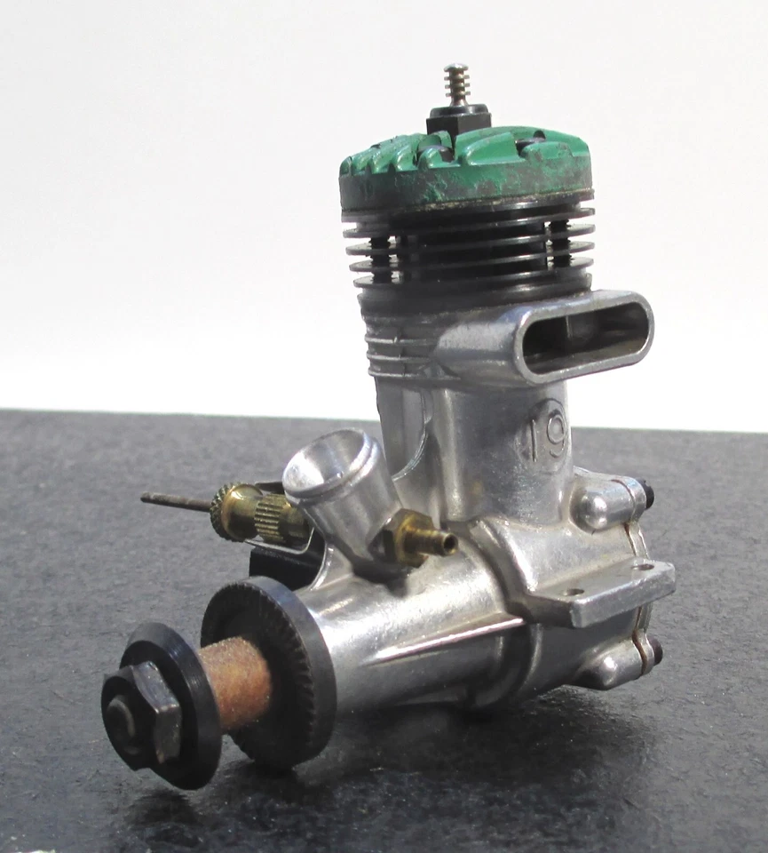 K&B TORPEDO 19 3.27cc Vintage 2 stroke glow engine for model airplanes f/s - Image 2 of 4