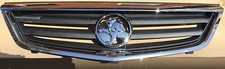 HOLDEN VY BERLINA CHROME FRONT GRILLE Suits VY CALAIS With No Bonnet Mould NEW