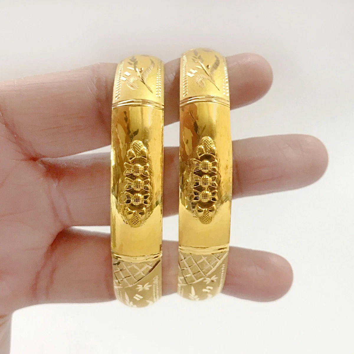 Gold bangles 2024 of 20 grams
