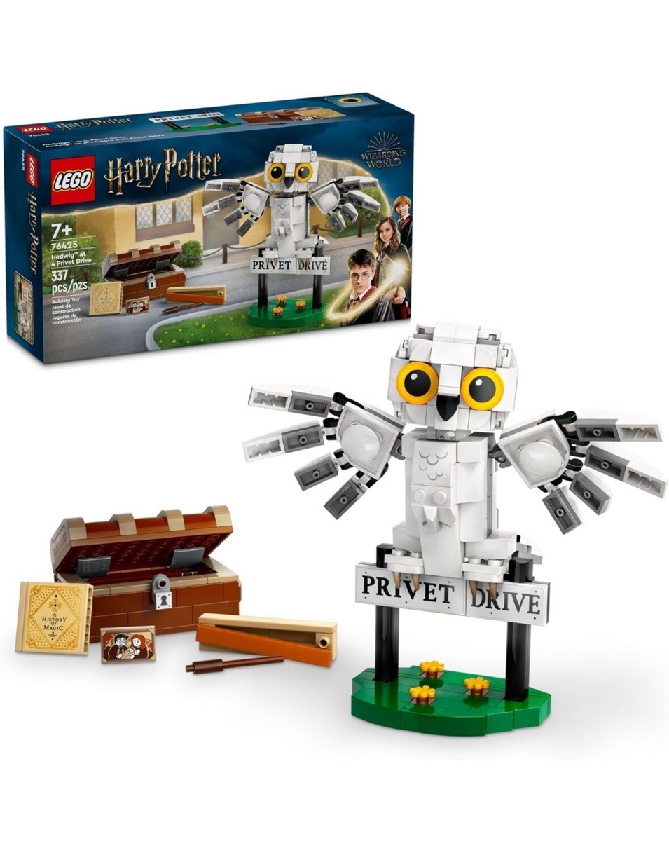 LEGO® Harry Potter Hedwig ™ at 4 Privet Drive 337 Pieces Building