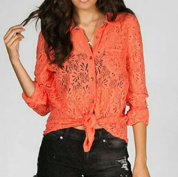 NWT Juniors Womens Volcom Floral Lace Long Sleeve Button Up Top Tee Shirt Blouse - Image 4 of 4