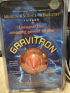 GRAVITON Museum of Science and Industry Chicago Toy Gyro Sppinng Top Orange NIB