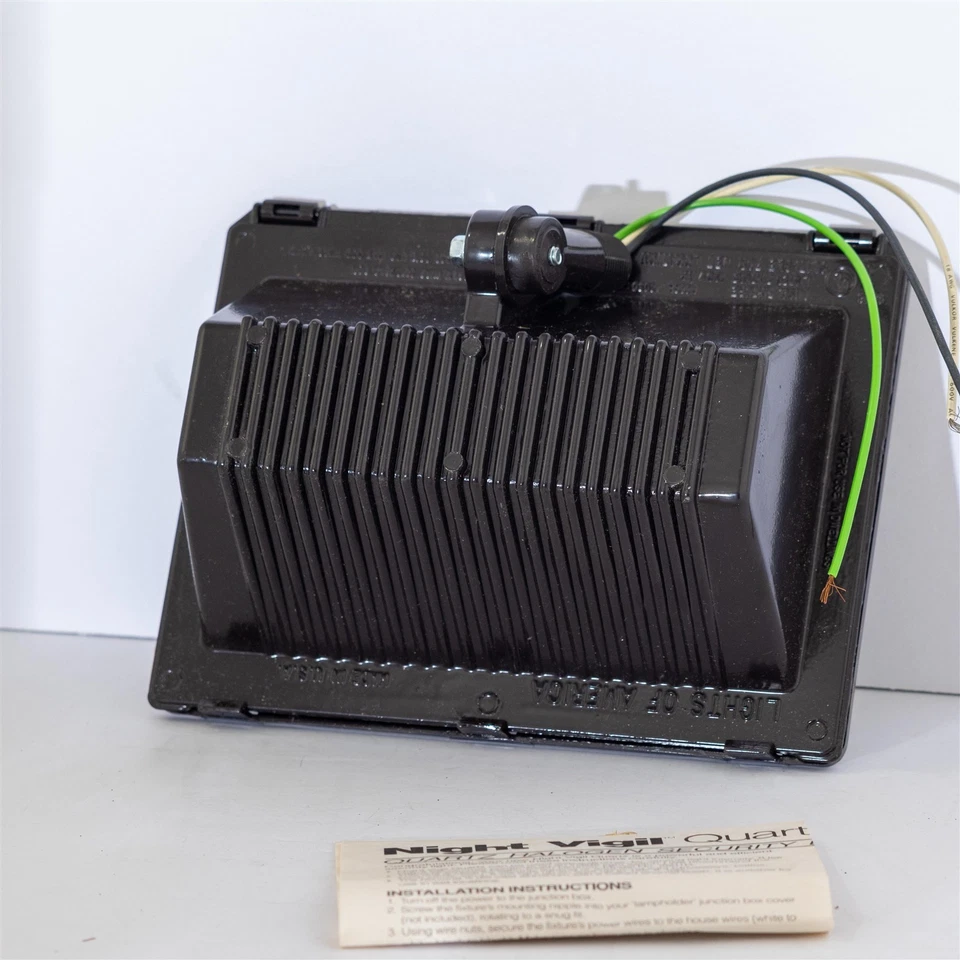 Lámpara halógena de seguridad exterior de cuarzo vigilia nocturna vintage de los años 80 hecha en EE. UU. Foto 4 de 4