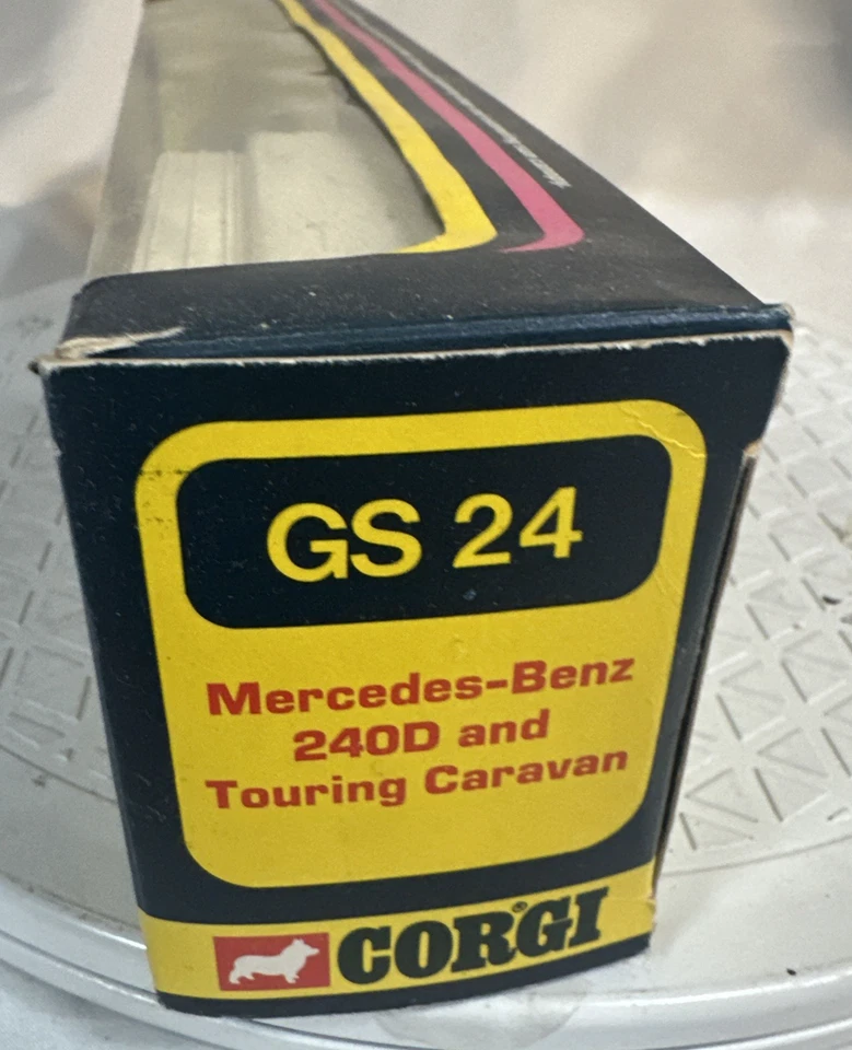 Винтажный подарочный набор Corgi 24 Mercedes-Benz 240 D и туристический фургон 75 оригинальная коробка (50F - Изображение 3 из 4