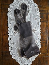 2 PAIRS Black Hanes 415 Flat Knit RHT Nylon Stockings 10 M Box Tissue Paper