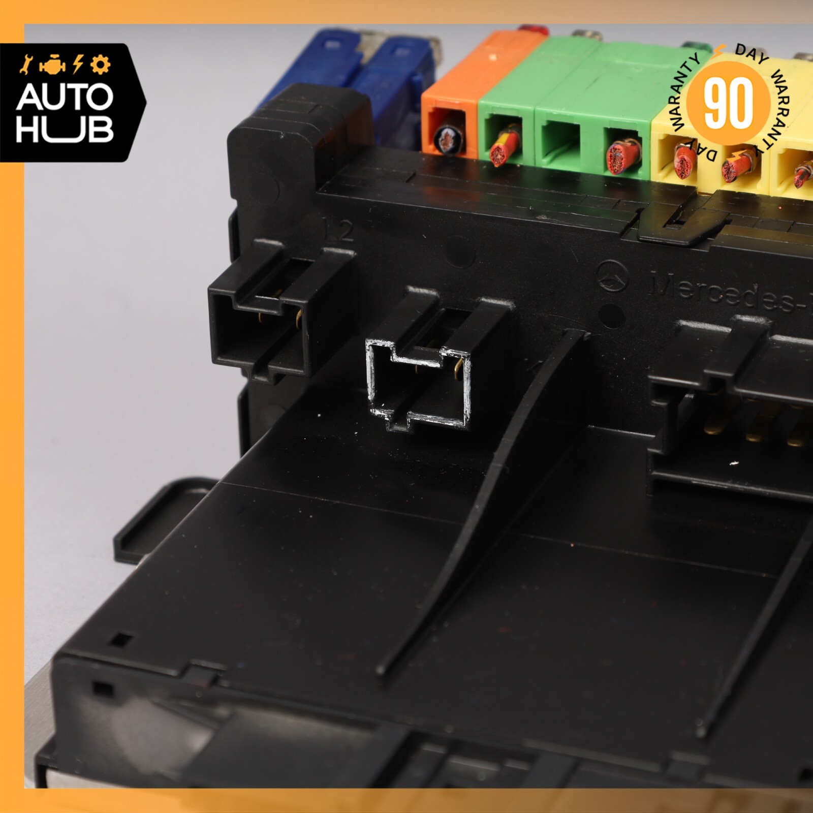 03-12 Mercedes R230 SL550 SL55 AMG SL550 Rear SAM Fuse Box Relay Module OEM
