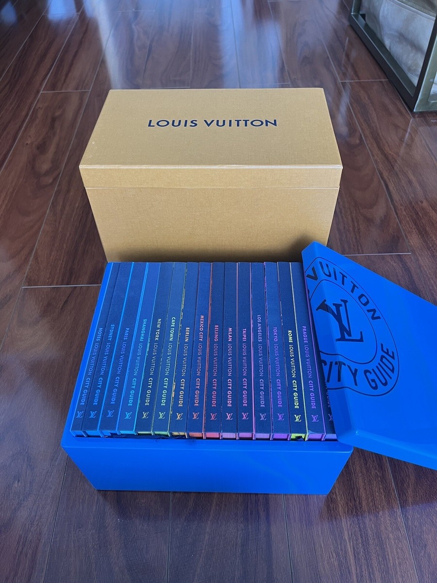 美品　LOUIS VUITTON シティガイド　ボックス　希少　2009 美品 LOUIS VUITTON シティガイド ボックス 希少 2009 美品