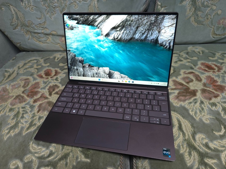 Dell XPS 13 9315 i7 1250U 32 GB 1 TB 4K computer portatile touchscreen - vedi desc