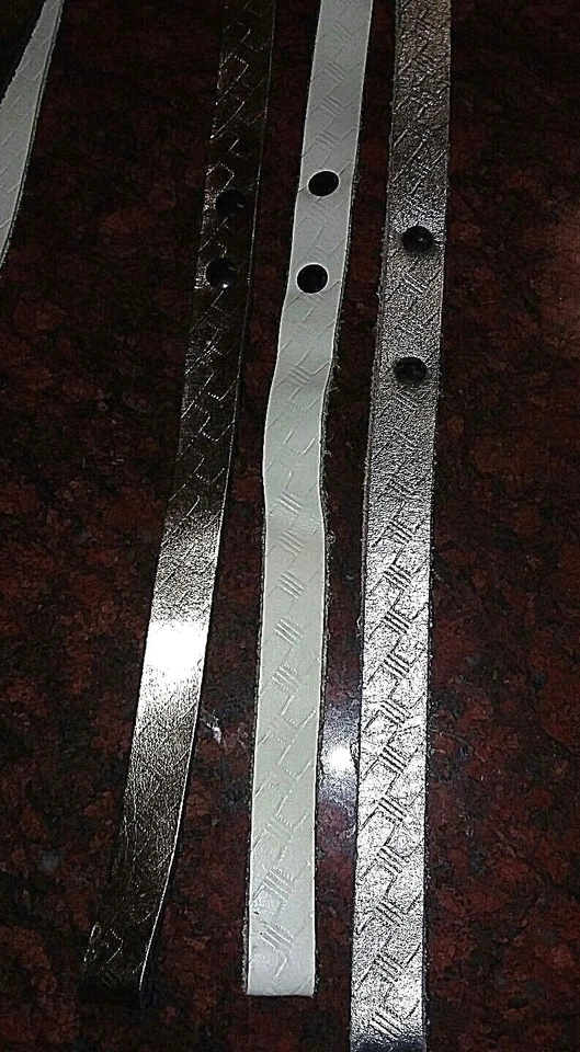 WHITE LEATHER DOG LEASH, GOLD LEATHER DOG LEASH, SILVER LEATHER DOG LEASH - Image 3 of 4