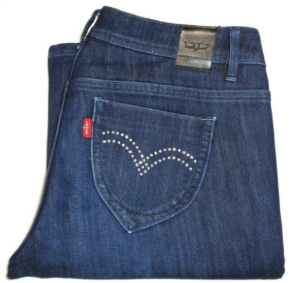 LEVI'S WOMENS SIZE W28 X L33 LADY STYLE FLARED LEG BLUE DENIM JEANS