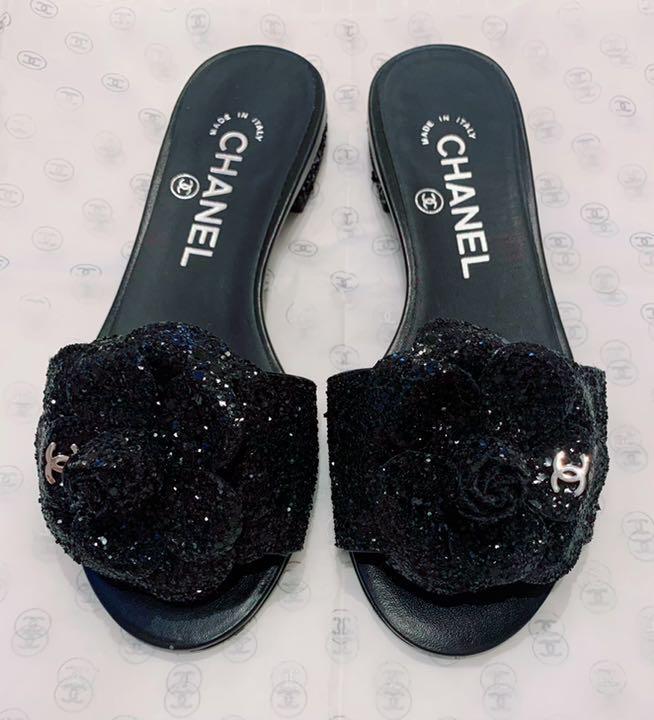 【リボンがキュート♪】CHANEL CCロゴ サンダル CHANEL CC Logo Glitter Camellia Black Mule Sandals EUR34.5