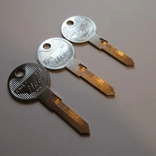 3 Key Blanks LOT New Old Stock Ilco X203 X 203 EZ V37 VW Primary