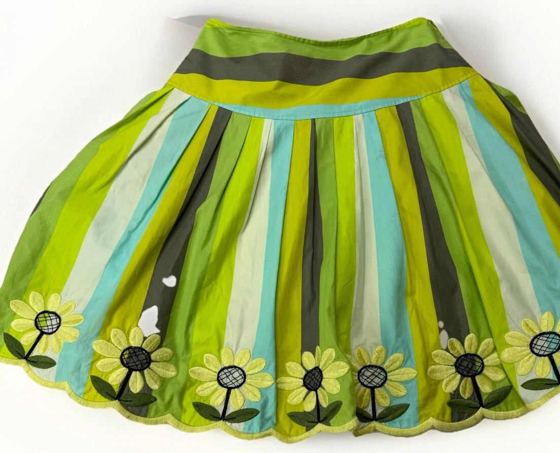 Sara Jane Skirt Size 6 Stripes Embroidered Daisies Artsy Retro Pleated Swing