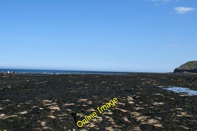 Foto 6x4 Wellenschnitt Plattform, Black Rocks Scarborough\/TA0388 The Wave Cut c2014