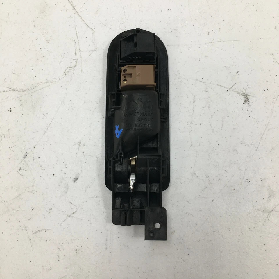 Manija interior de la puerta delantera para pasajeros Volkswagen Passat GLS 2001-2005 3B1837114 OEM Foto 4 de 4