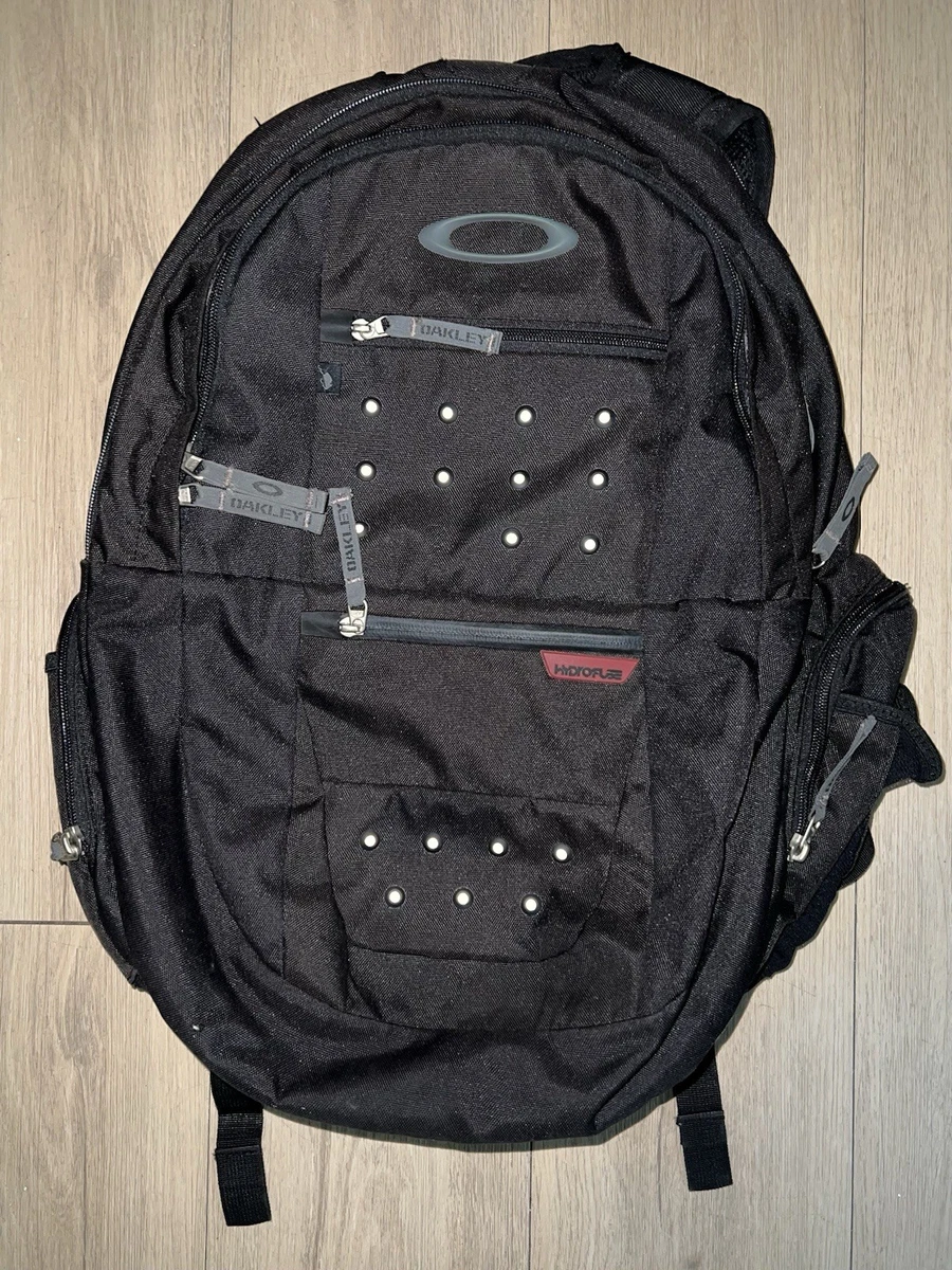 Oakley Icon Backpack for sale | eBay
