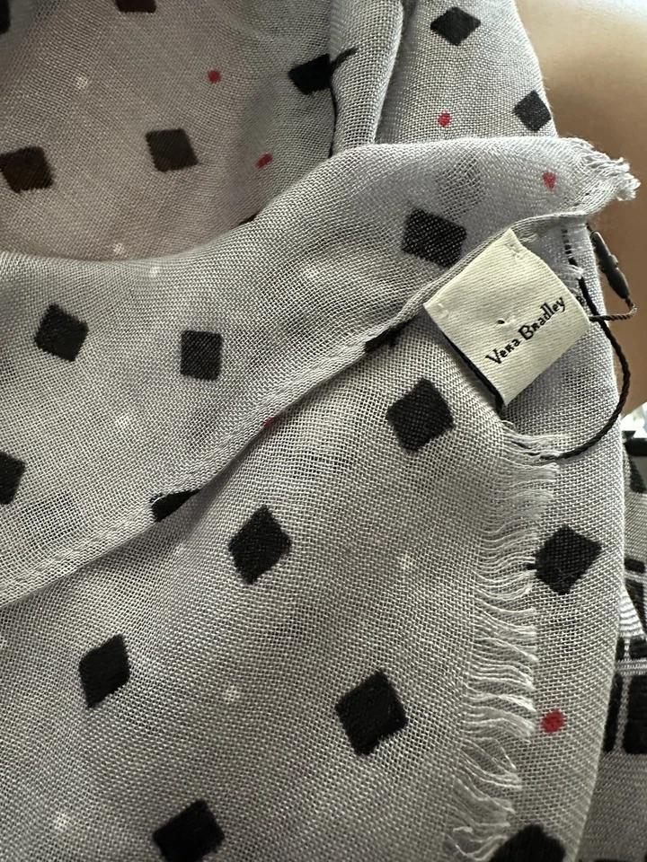 Vera Bradley Rayón Largo Suave Flecos Bufanda en Playful Penguins Gris 30" x 72" Foto 3 de 4