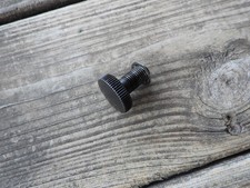 Mossberg 500 12ga Original Barrel Takedown Screw Wkeeper Mossberg 500 12ga Original Barrel Takedown Screw Wkeeper