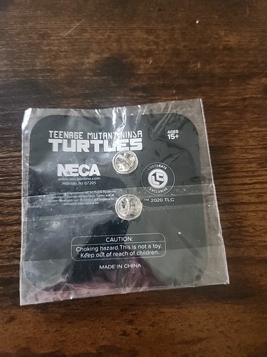 2020 Loot Crate Teenage Mutant Ninja Turtles TMNT Fugitoid Mirage Pin Badge New - Picture 2 of 2