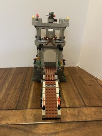 Vintage LEGO Castle: Drawbridge Defense (7079) Incomplete
