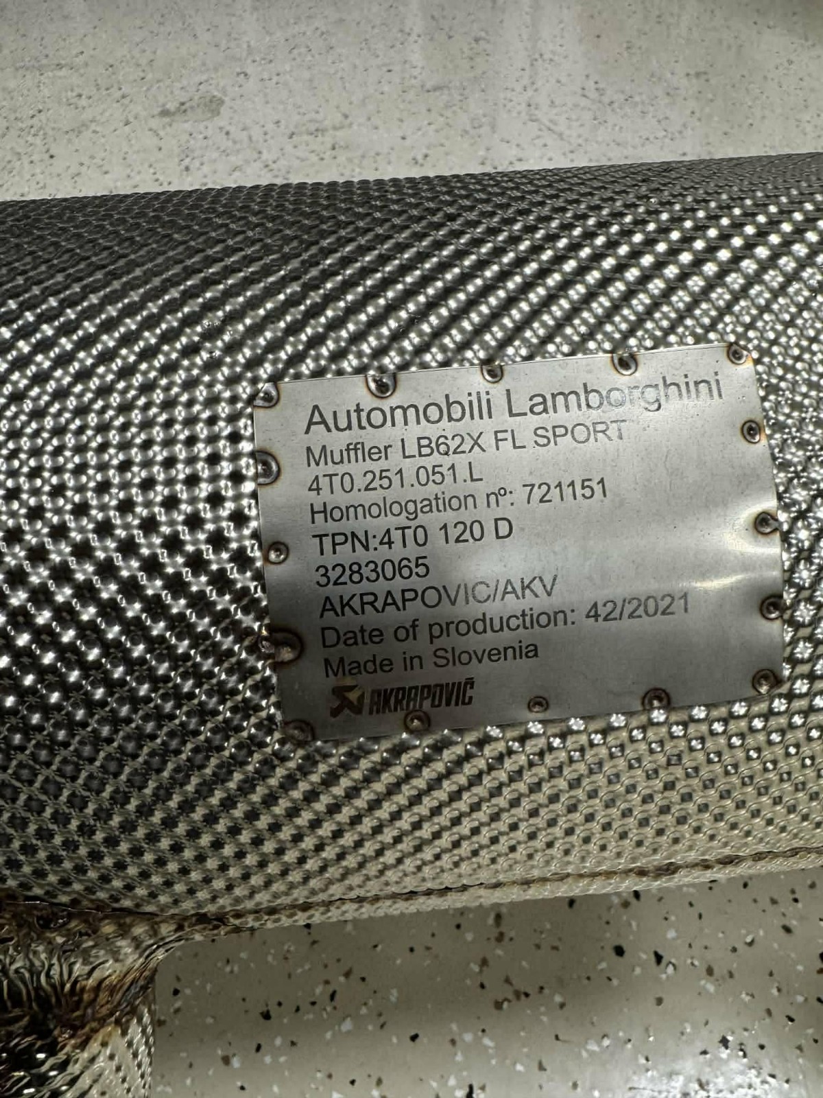 Lamborghini Exhaust Sto  Titanium  Off 2022 Oem Akrapovic 25k huracan 4000 Miles