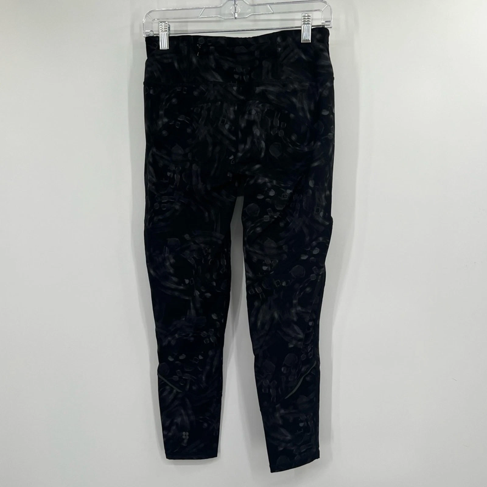 sweaty-betty printed cropped leggings