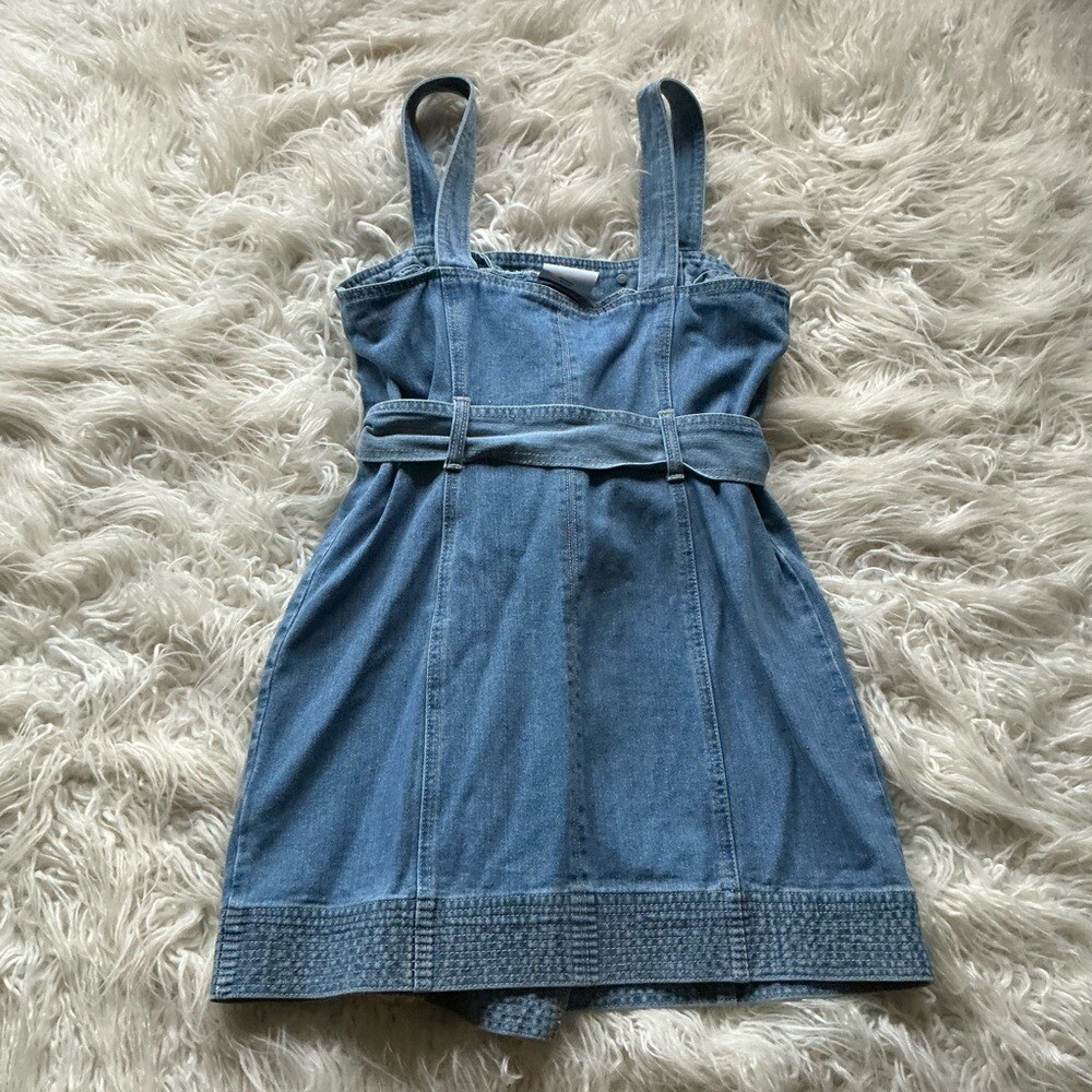 cmeo collective denim dress i.ebayimg.com/images/g/uO4AAOSwCyJoJ0WR/s-l1600.jp Christmas dresses Color:PINE BR0402 Burgundy Off-shoulder Gown With The dress is made