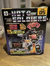 3rd Party TRANSFORMERS Hot Soldiers G1 HS05 Sound Board & Bat Soldier MIB