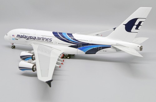 Malaysia Airlines A380 Reg: 9M-MNF "100th A380" JC 1:200 Diecast XX20058 (E) - Picture 6 of 11