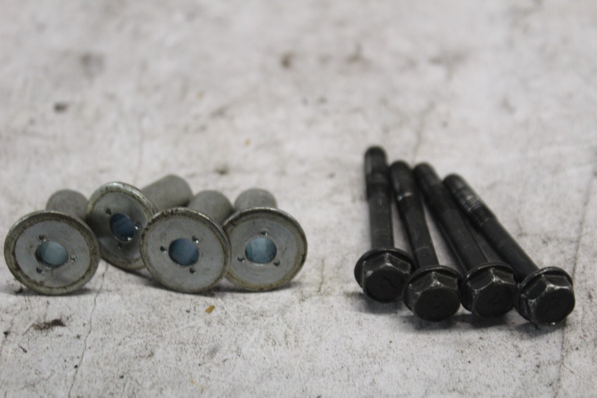 IGNITION COIL BOLT(4)130J0645,COLLAR (4) 92027-195 2002 KAW ZX-6