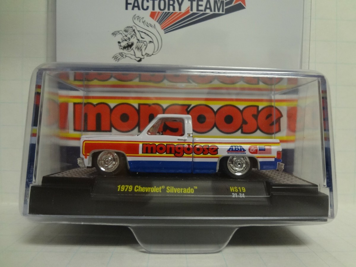 M2 Machines 1979 Chevrolet Silverado Mongoose Factory Team