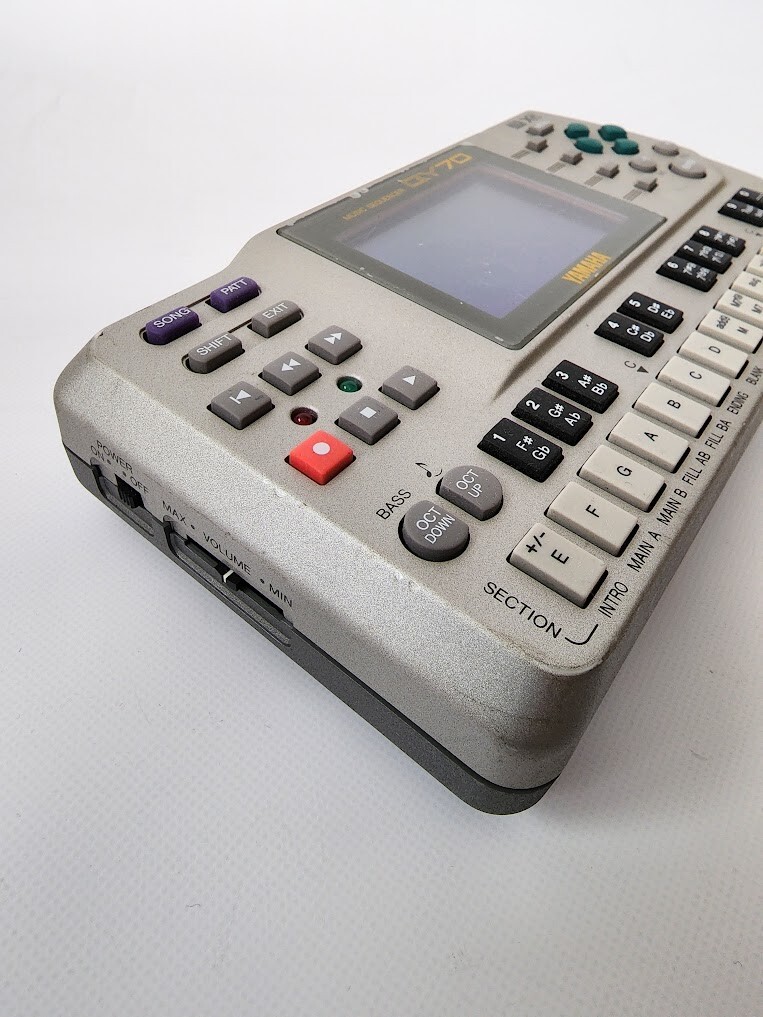 美品 YAMAHA qy70 Yamaha QY70 QY-70 Mobile Sequencer Samplers Rhythm machine | eBay