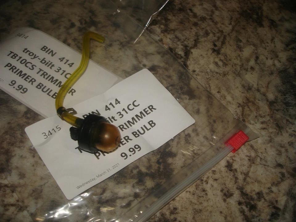 Troybilt tb10cs 31cc imprimación bombilla recortadora pieza solo contenedor 414 Foto 2 de 2