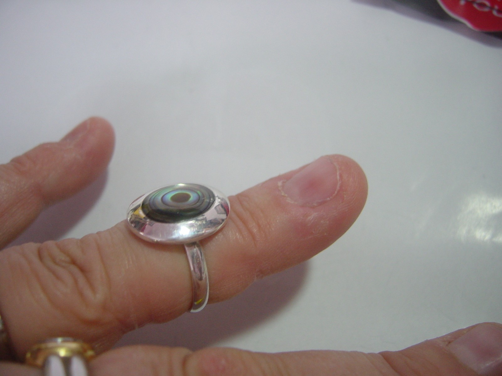 lovley Solid Silver oval Ring-superb shimmery aba… - image 5