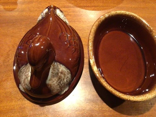 Vtg. Hull Brown Drip Duck Casserole Ovenproof USA Covered Dish No Chips/Cracks
