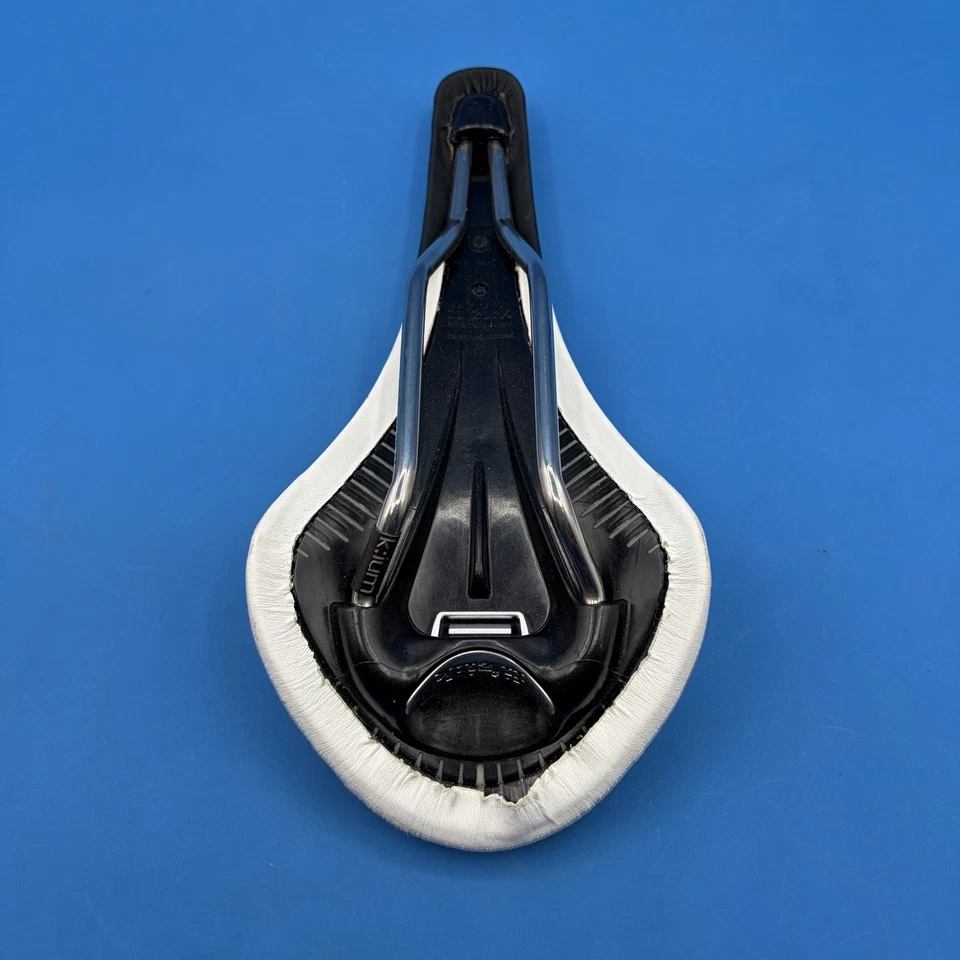 Silla de montar Fizik Gobi Wing Flex Titanio 7x7 rieles asiento MTB bicicleta todo terreno Foto 3 de 4