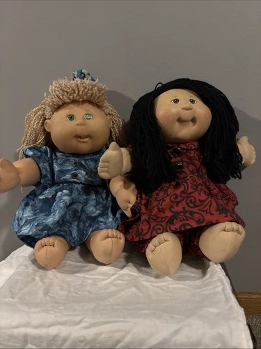 Cabbage Patch Dolls Lot Of 2 Homemade Outfits Dark And Light Hair