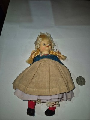 Vintage Ganda Doll Toys Foreign Friends 104 Holland DR49