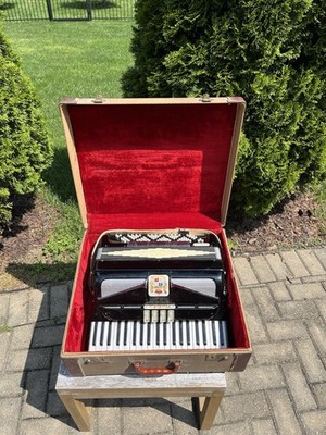 Vintage Noble Juniorette Accordion Made In Italy With Original Case Estate Find!