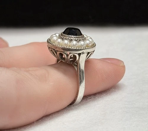 Tiffany & Co. Pearl Onyx Ziegfeld Cocktail Ring Sterling Silver Size 7