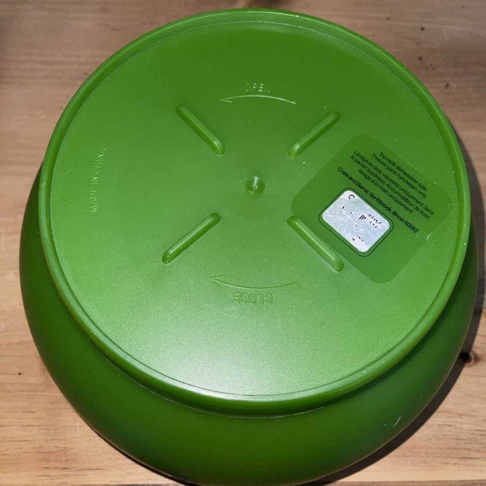 Crate and Barrel Chill Salad Serving Bowl Set Green Portable Outdoor Picnic - Image 4 of 4